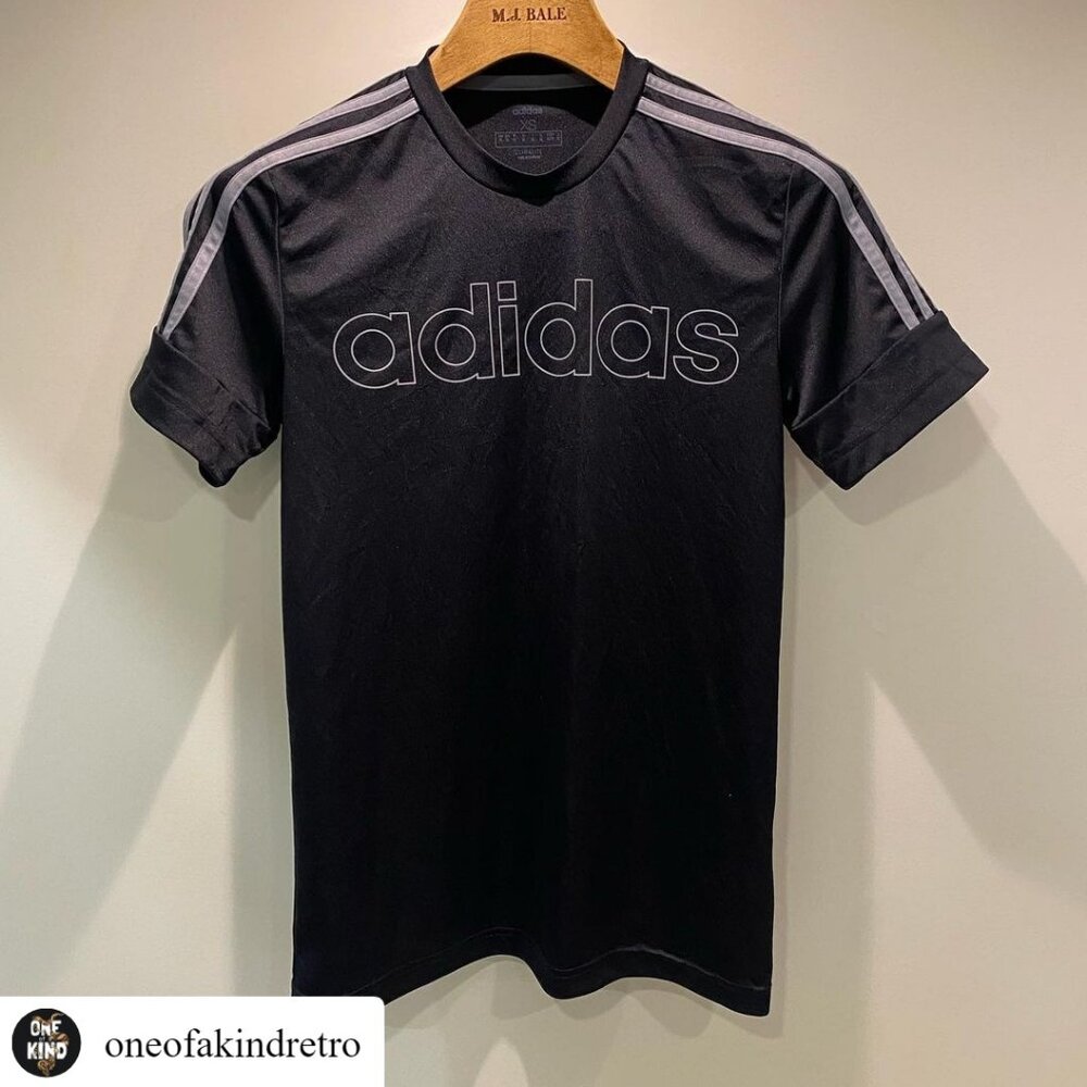 Adidas T-shirt